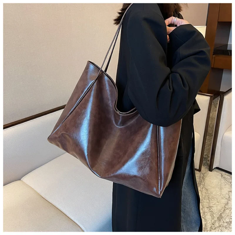 Large Capacity Tote Bag